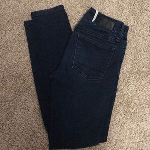 Skinny jeans